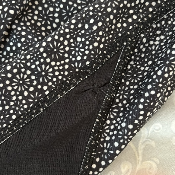 Lululemon Crop Leggings - Picture 7 of 7